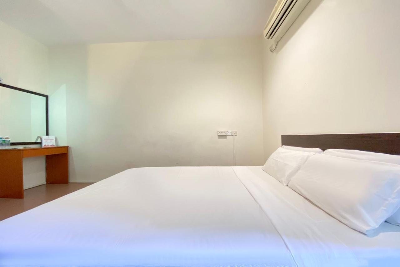 Spot On 89907 Motel Impian Seri Manjung Buitenkant foto