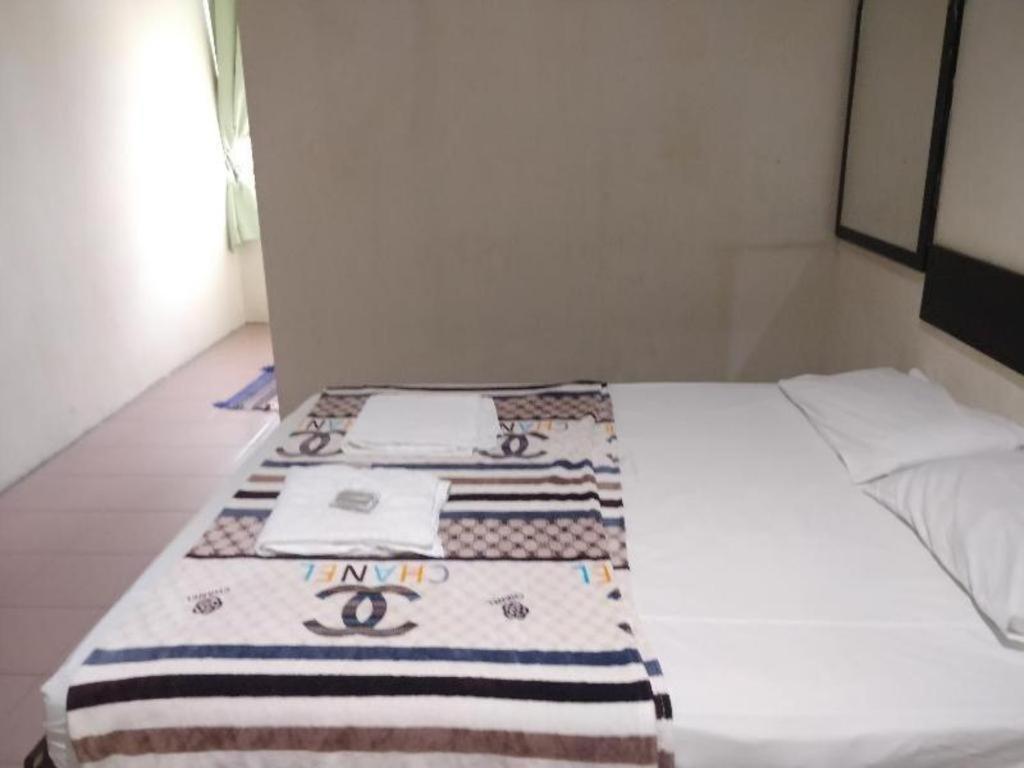 Spot On 89907 Motel Impian Seri Manjung Buitenkant foto