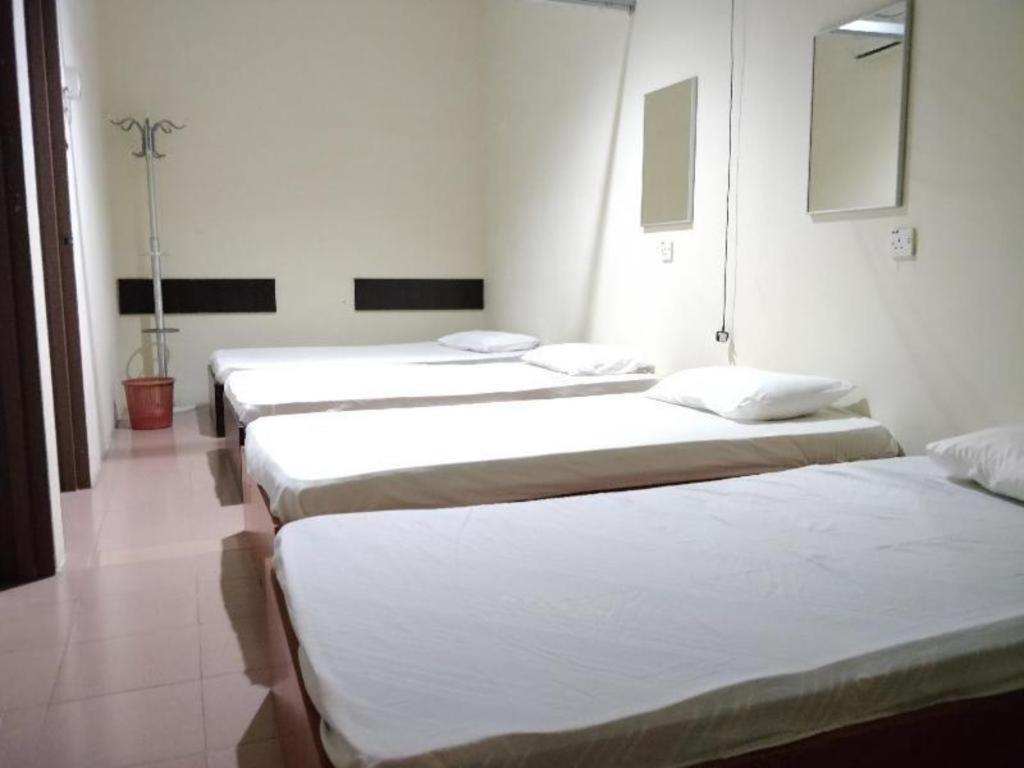 Spot On 89907 Motel Impian Seri Manjung Buitenkant foto