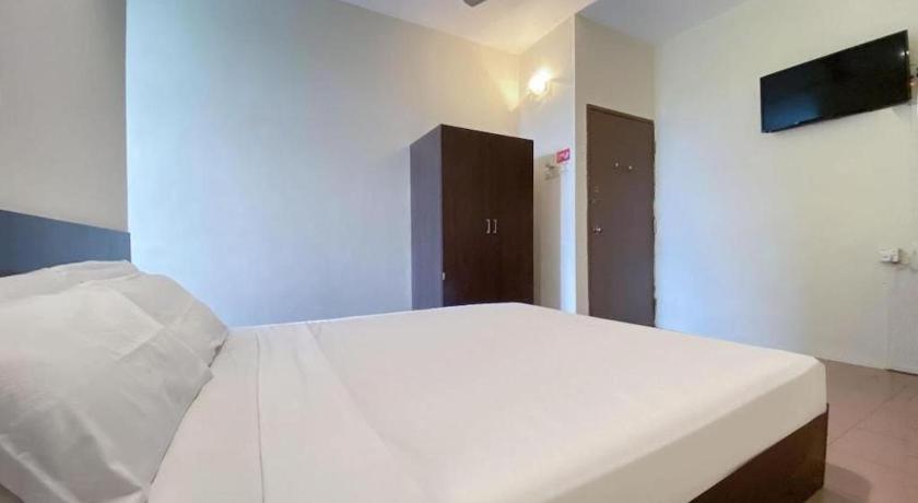 Spot On 89907 Motel Impian Seri Manjung Buitenkant foto