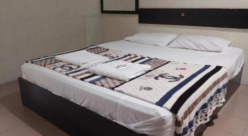 Spot On 89907 Motel Impian Seri Manjung Buitenkant foto