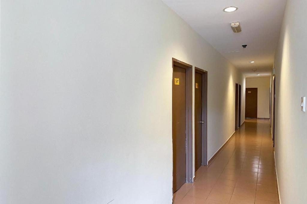 Spot On 89907 Motel Impian Seri Manjung Buitenkant foto